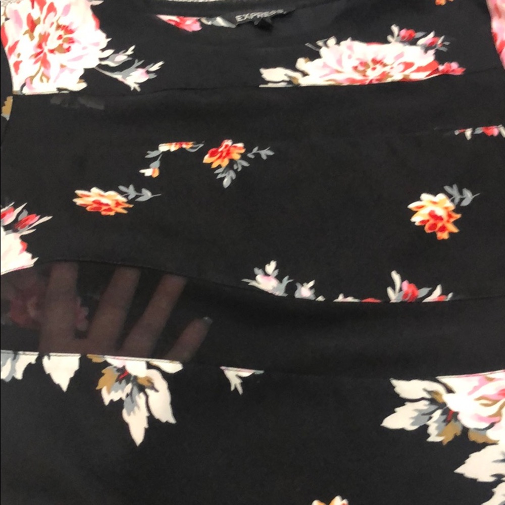 Top - Picture 2 of 2